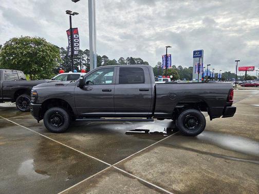 2025 RAM 2500 Tradesman Crew Cab 4x4 6'4' Box
