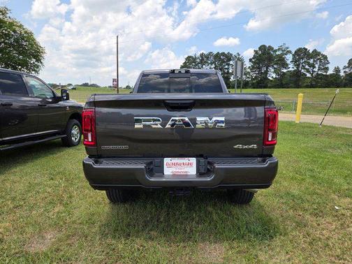 2025 RAM 2500 Big Horn Crew Cab 4x4 6'4' Box