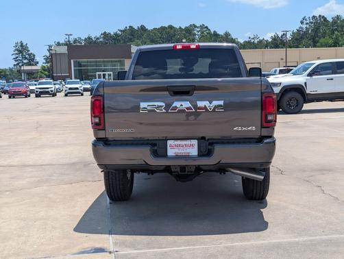 Granite Crystal Metallic Clearcoat 2026 RAM 2500 Big Horn Crew Cab 4x4 6'4' Box