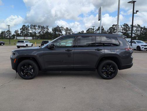 baltic gray metallic clearcoat 2026 Jeep Grand Cherokee L Limited