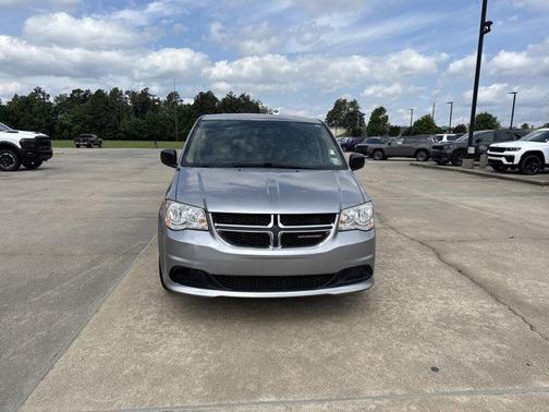Billet Silver Metallic Clearcoat 2016 Dodge Grand Caravan AVP/SE
