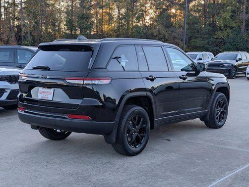 2025 Jeep Grand Cherokee Altitude