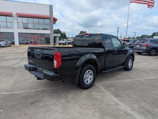 2021 Nissan Frontier S