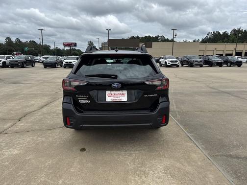 Crystal Black Silica 2020 Subaru Outback Base