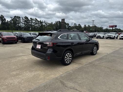 Crystal Black Silica 2020 Subaru Outback Base