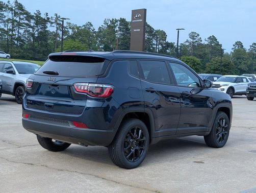 Fathom Blue Pearl Coat 2026 Jeep Compass Latitude