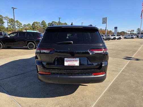 2025 Jeep Grand Cherokee L Altitude