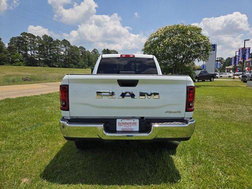 2025 RAM 2500 Tradesman Crew Cab 4x4 6'4' Box