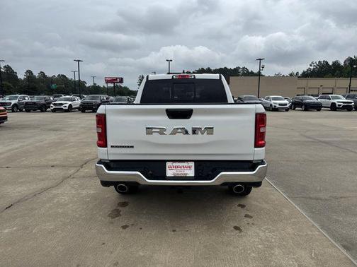 Bright White Clearcoat 2026 RAM 1500 Big Horn/Lone Star