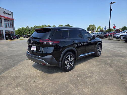 2022 Nissan Rogue SL
