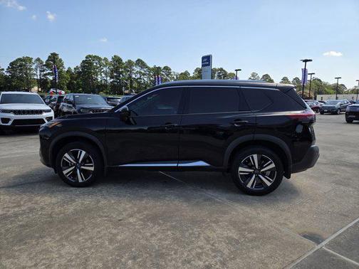 2022 Nissan Rogue SL