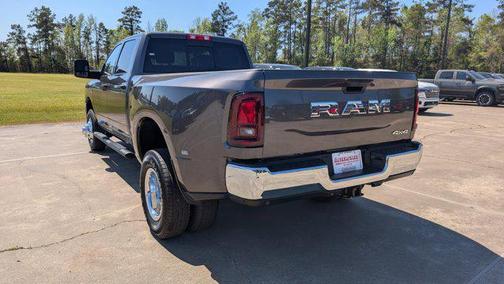 Granite Crystal Metallic Clearcoat 2026 RAM 3500 Tradesman Crew Cab 4x4 8' Box