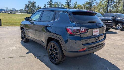 Fathom Blue Pearl Coat 2026 Jeep Compass Latitude