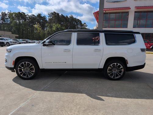 2023 Jeep Grand Wagoneer L Series III 4x4