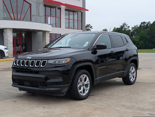 Diamond Black Crystal Pearlcoat 2025 Jeep Compass Sport