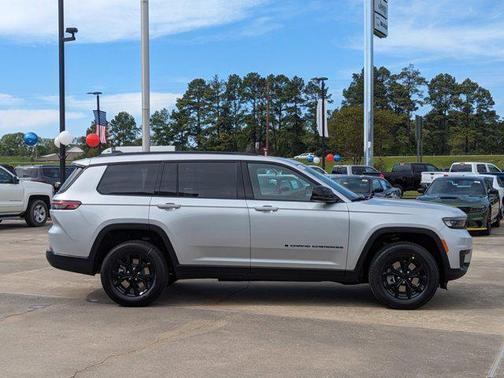 2024 Jeep Grand Cherokee L Altitude
