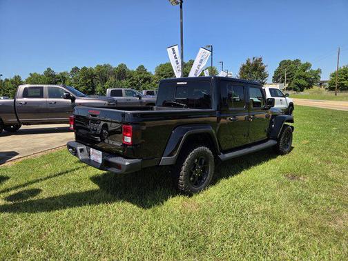 2025 Jeep Gladiator High Tide