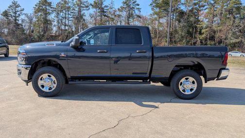 2026 RAM 2500 Tradesman Crew Cab 4x4 6'4' Box