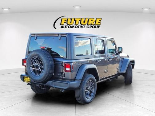 Granite Crystal Clearcoat Metallic 2026 Jeep Wrangler Sport