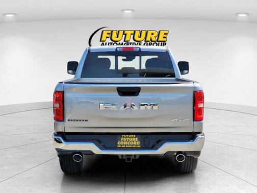 Billet Silver Metallic Clearcoat 2025 RAM 1500 Big Horn/Lone Star