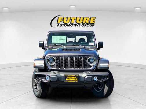 Granite Crystal Clearcoat Metallic 2026 Jeep Gladiator Sport