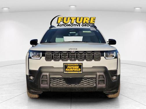 Bright White Clearcoat 2026 Jeep Cherokee LAREDO/LIMITED