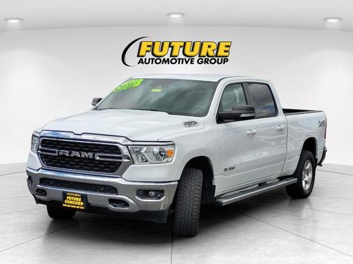 Bright White Clearcoat 2022 RAM 1500 Big Horn