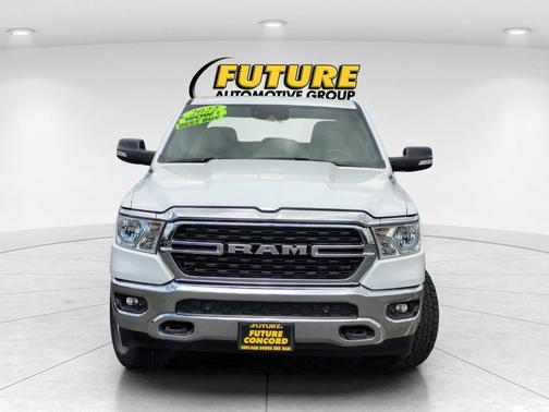 Bright White Clearcoat 2022 RAM 1500 Big Horn