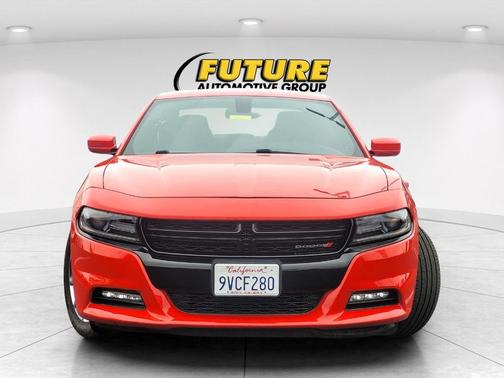 2016 Dodge Charger SXT
