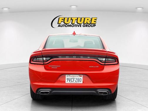 2016 Dodge Charger SXT