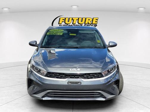 Gravity Gray 2023 Kia Forte LXS