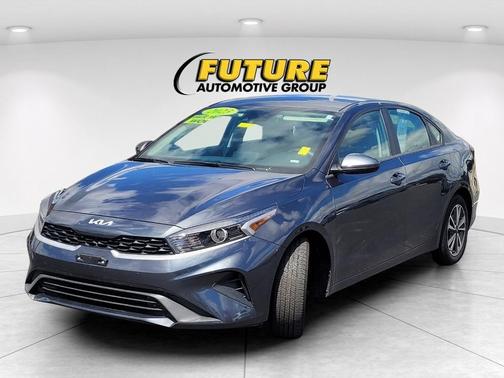 Gravity Gray 2023 Kia Forte LXS