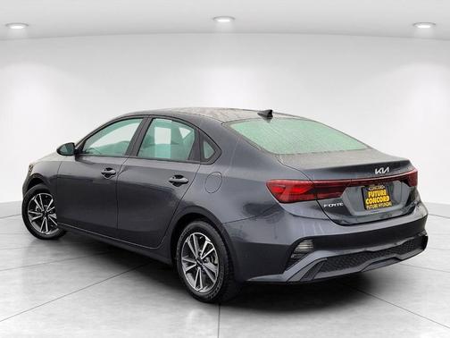 Gravity Gray 2023 Kia Forte LXS