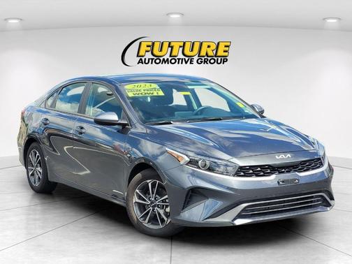 Gravity Gray 2023 Kia Forte LXS