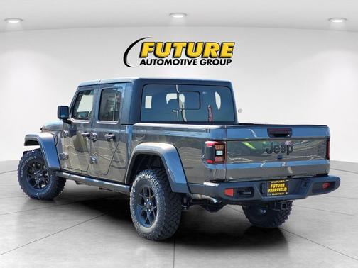 2025 Jeep Gladiator Sport