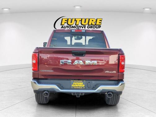 Delmonico Red Pearlcoat 2026 RAM 1500 Big Horn/Lone Star