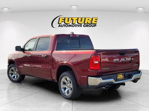 Delmonico Red Pearlcoat 2026 RAM 1500 Big Horn/Lone Star