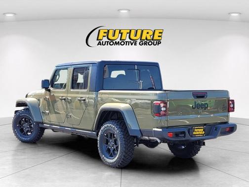 2025 Jeep Gladiator Sport