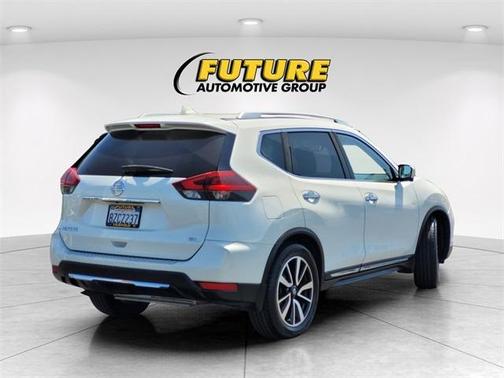 2018 Nissan Rogue SL