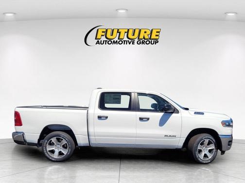 Bright White Clearcoat 2026 RAM 1500 Tradesman