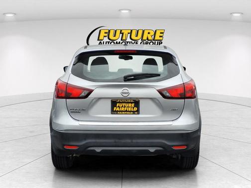 2017 Nissan Rogue Sport S