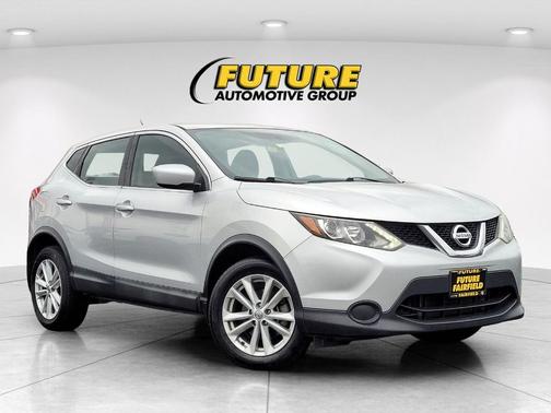 2017 Nissan Rogue Sport S