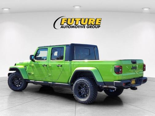 2025 Jeep Gladiator Sport