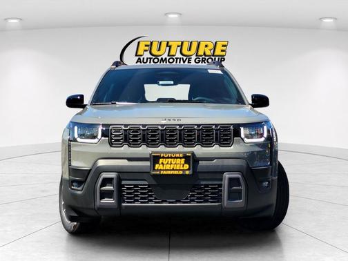Sting Gray Clearcoat 2026 Jeep Cherokee LAREDO/LIMITED