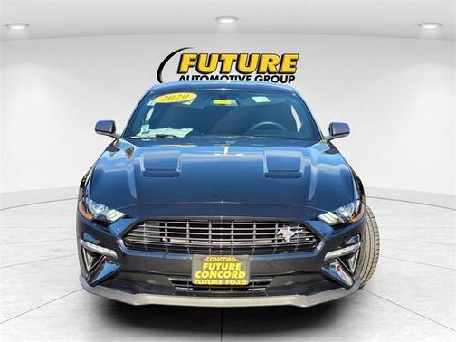 2020 Ford Mustang EcoBoost