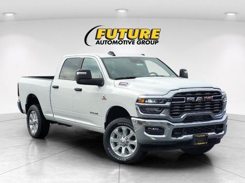 Bright White Clearcoat 2026 RAM 2500 Big Horn