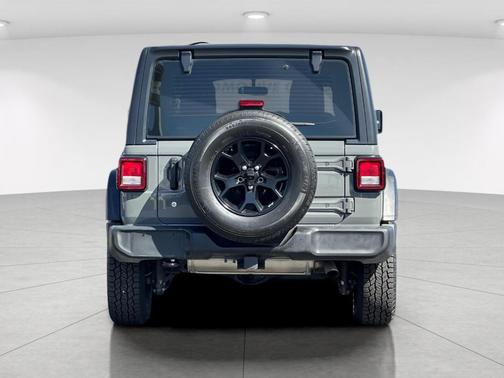 Sting Gray Clearcoat 2018 Jeep Wrangler Unlimited Sport