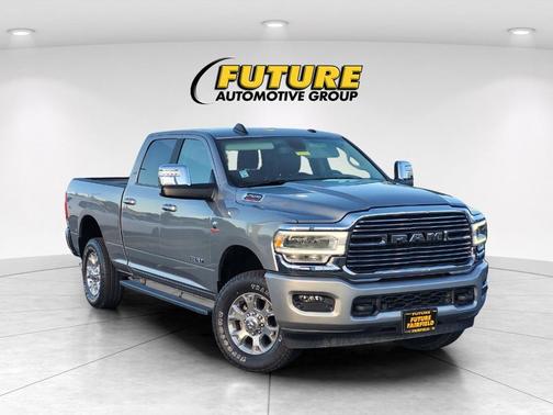 Billet Silver Metallic Clearcoat 2024 RAM 2500 Laramie