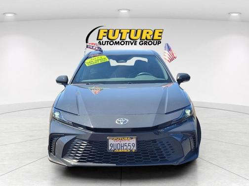 UNDERGROUND 2025 Toyota Camry SE