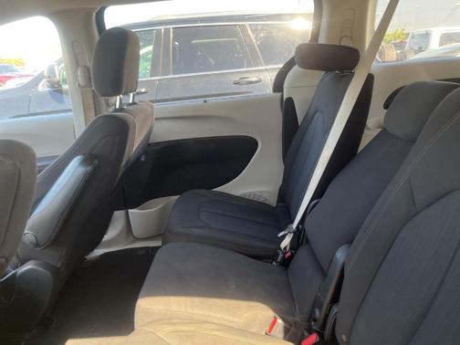 2020 Chrysler Pacifica Touring